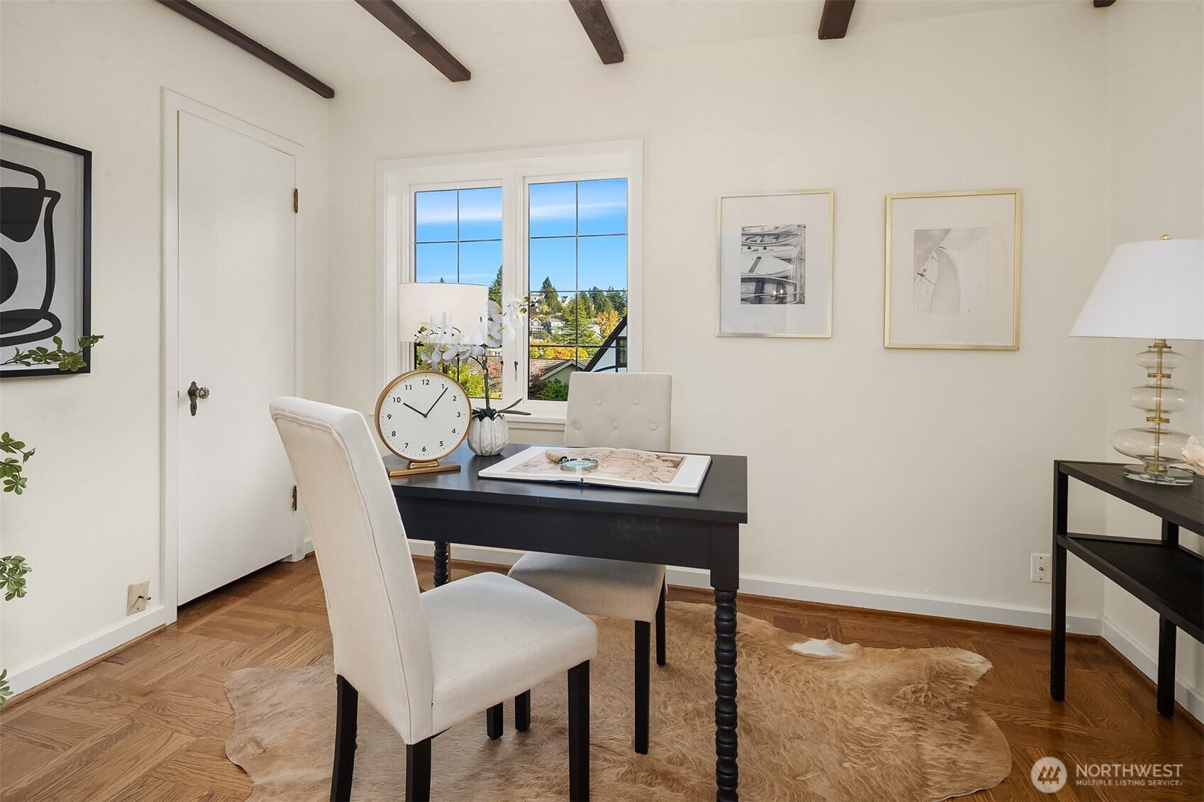 3938 NE Belvoir Place, Seattle, WA 98105 3938 NE Belvoir Place, Seattle, WA 98105