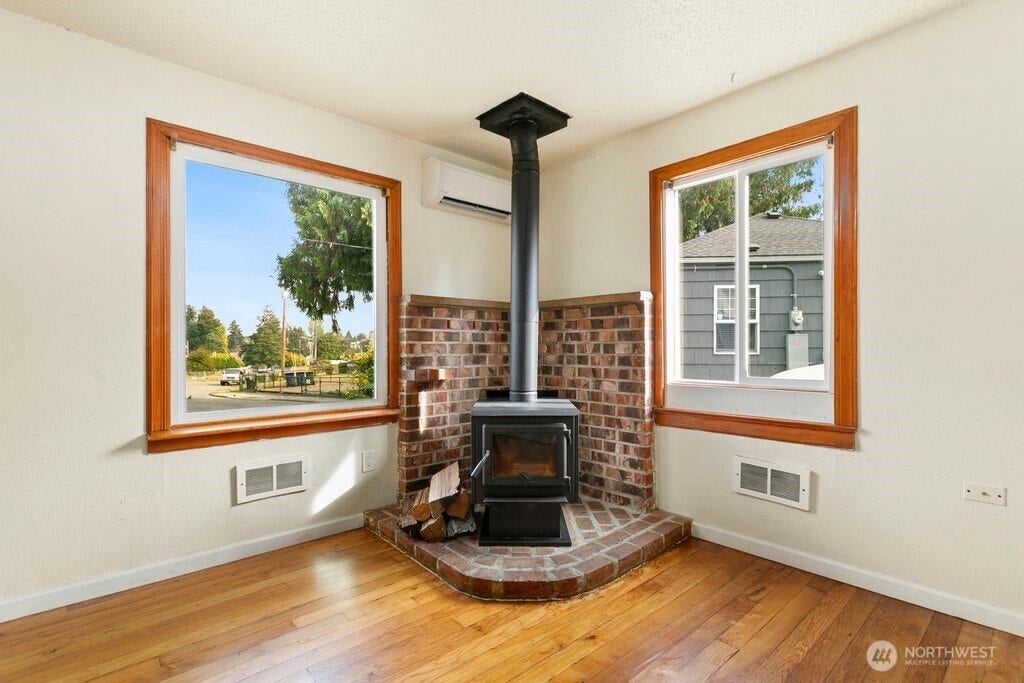 5434 McDacer Avenue, Tacoma, WA 98404 5434 McDacer Avenue, Tacoma, WA 98404