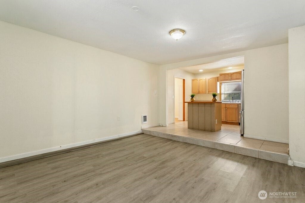 5434 McDacer Avenue, Tacoma, WA 98404 5434 McDacer Avenue, Tacoma, WA 98404
