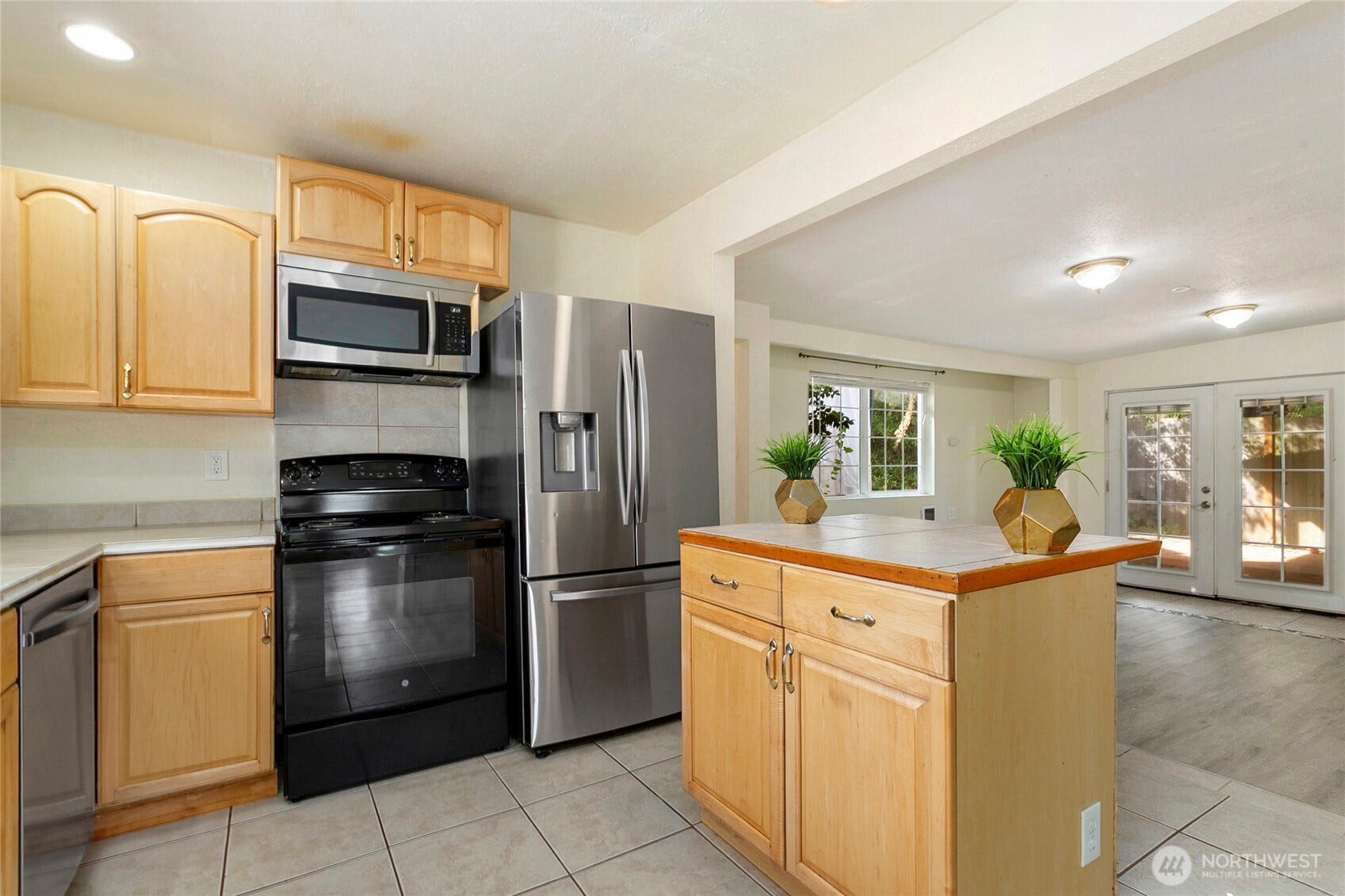 5434 McDacer Avenue, Tacoma, WA 98404 5434 McDacer Avenue, Tacoma, WA 98404