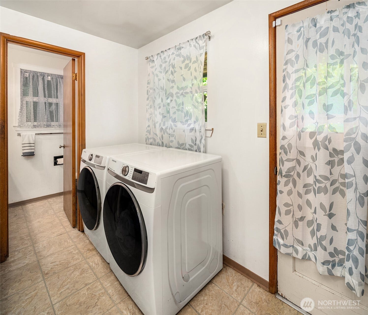 31330 11th Place S, Federal Way, WA 98003 31330 11th Place S, Federal Way, WA 98003