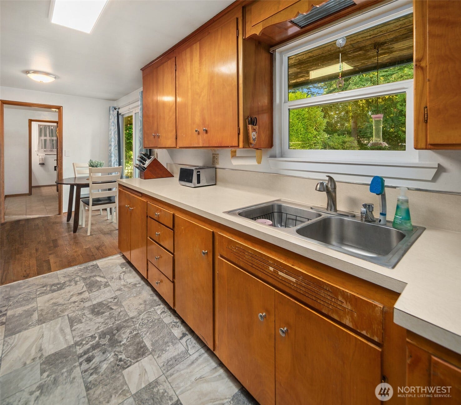 31330 11th Place S, Federal Way, WA 98003 31330 11th Place S, Federal Way, WA 98003