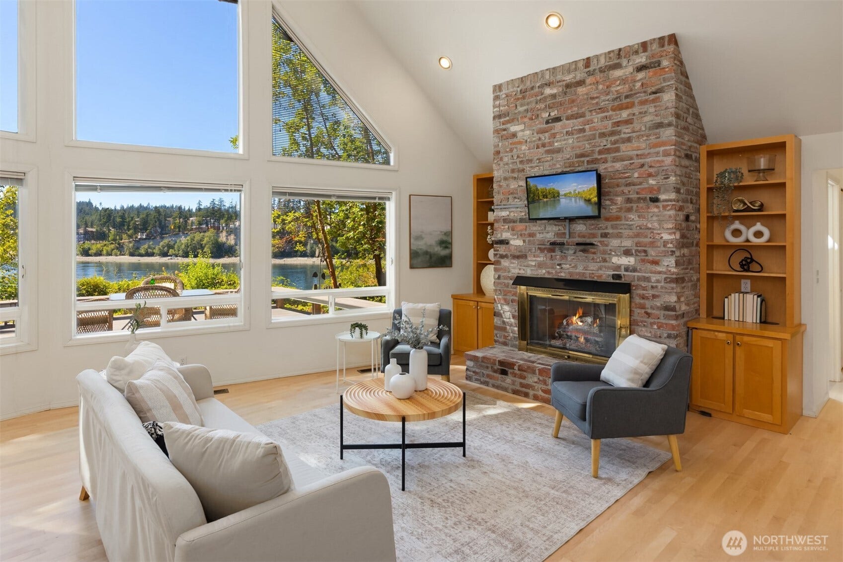 16273 Reitan Road NE, Bainbridge Island, WA 98110 16273 Reitan Road NE, Bainbridge Island, WA 98110
