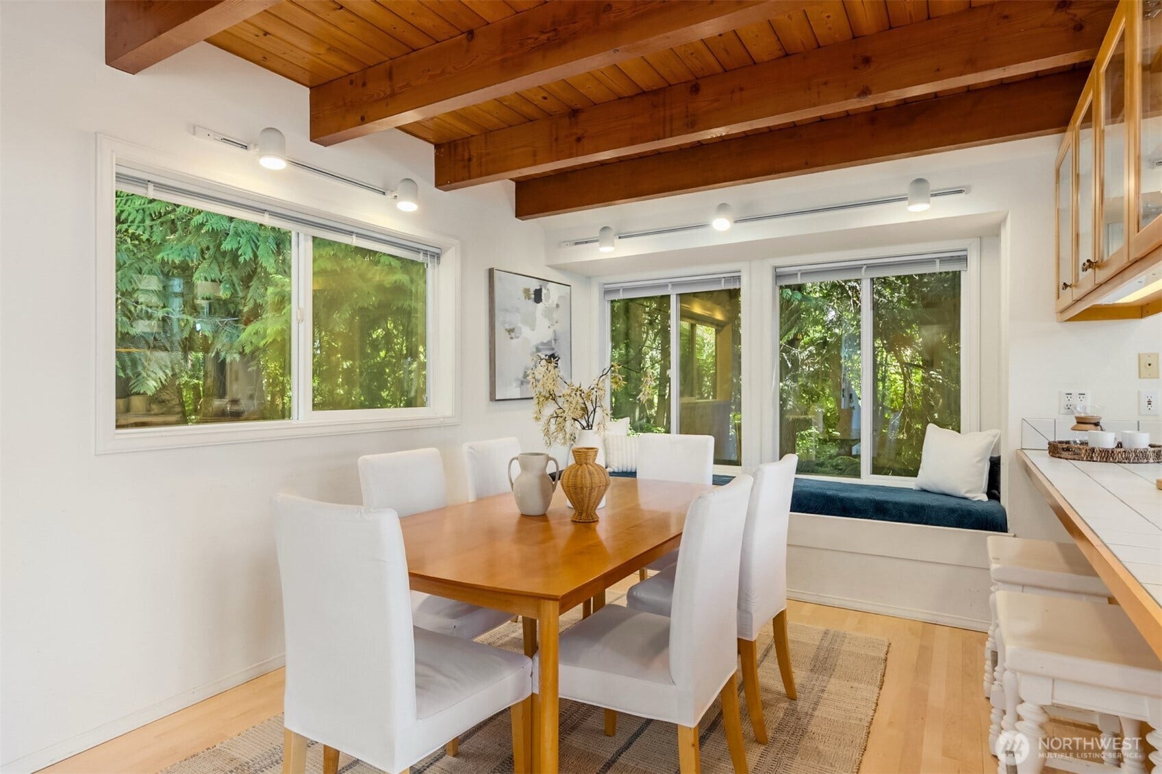 16273 Reitan Road NE, Bainbridge Island, WA 98110 16273 Reitan Road NE, Bainbridge Island, WA 98110