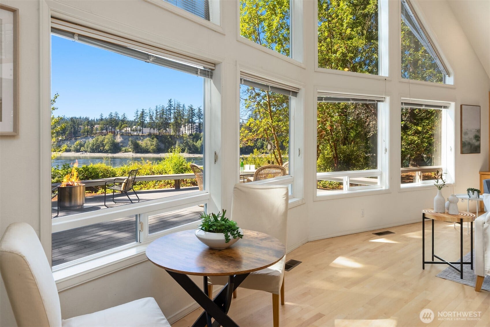 16273 Reitan Road NE, Bainbridge Island, WA 98110 16273 Reitan Road NE, Bainbridge Island, WA 98110