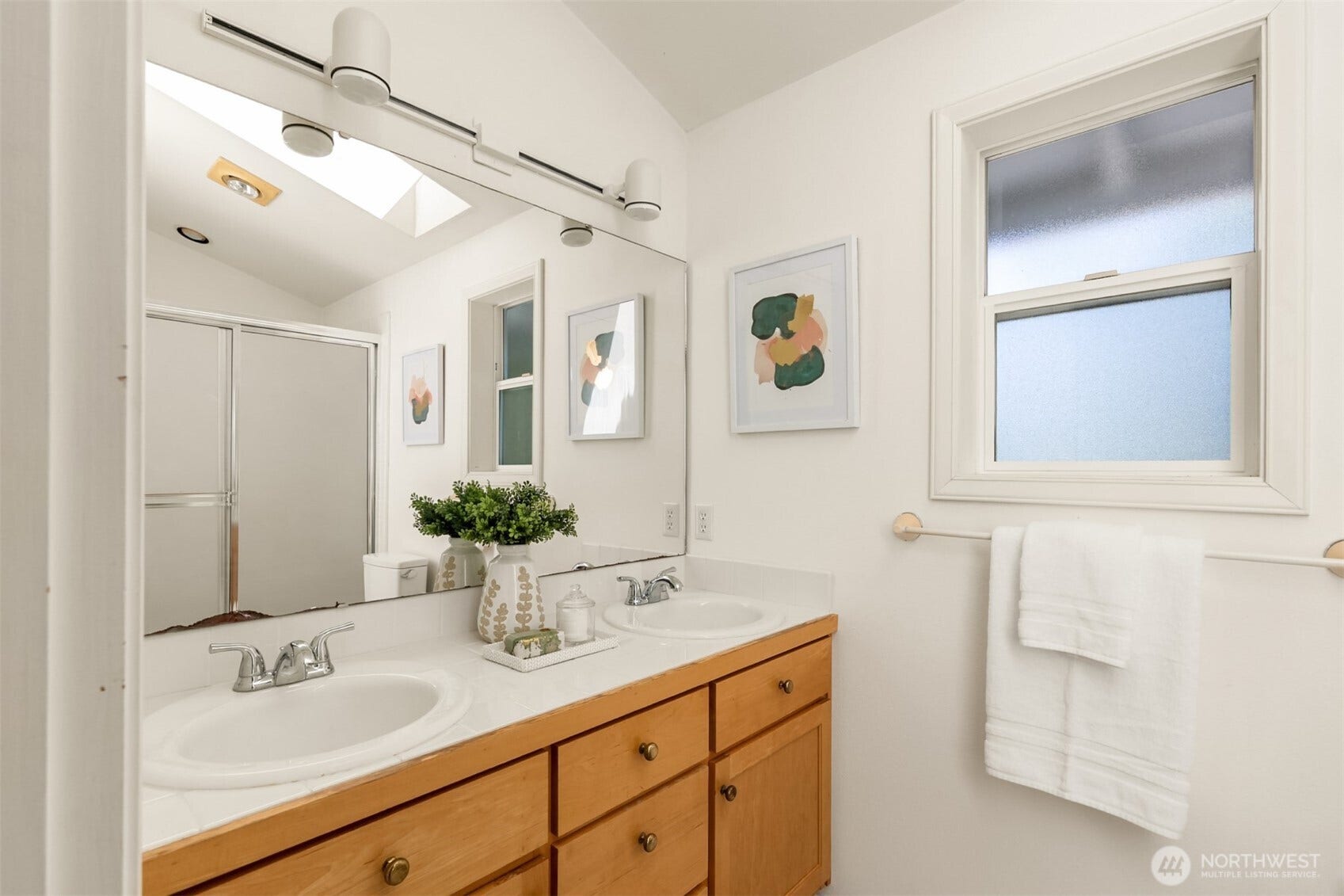 16273 Reitan Road NE, Bainbridge Island, WA 98110 16273 Reitan Road NE, Bainbridge Island, WA 98110