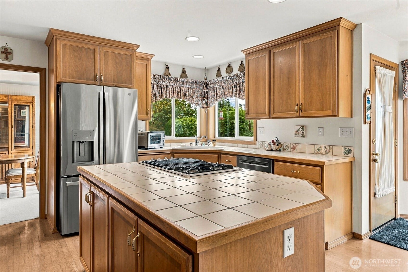 2641 Thornhill Road, Puyallup, WA 98374