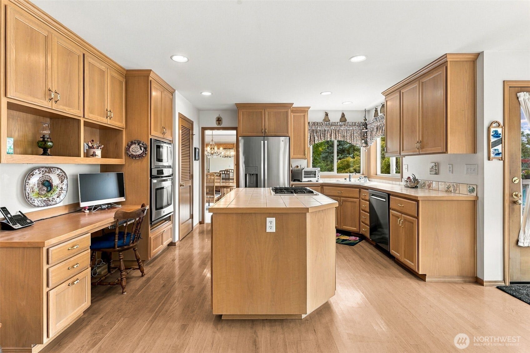 2641 Thornhill Road, Puyallup, WA 98374