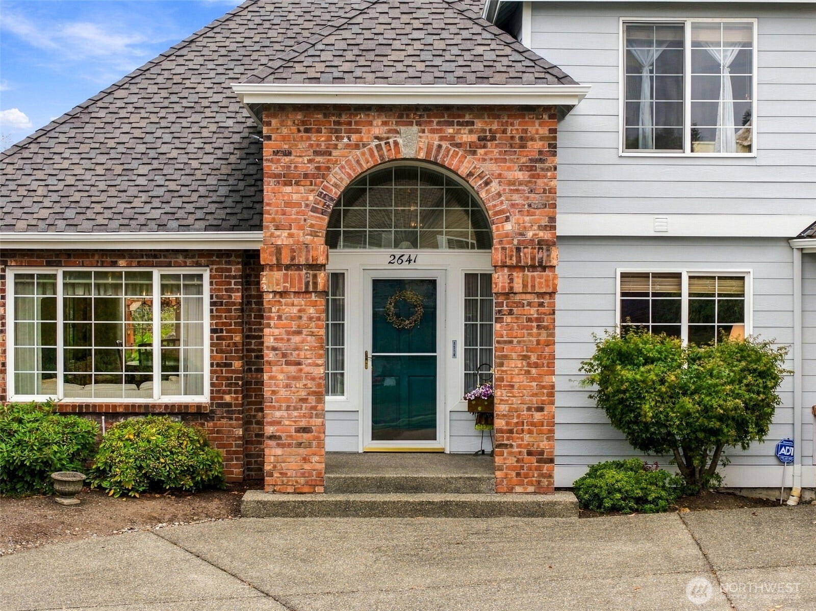 2641 Thornhill Road, Puyallup, WA 98374