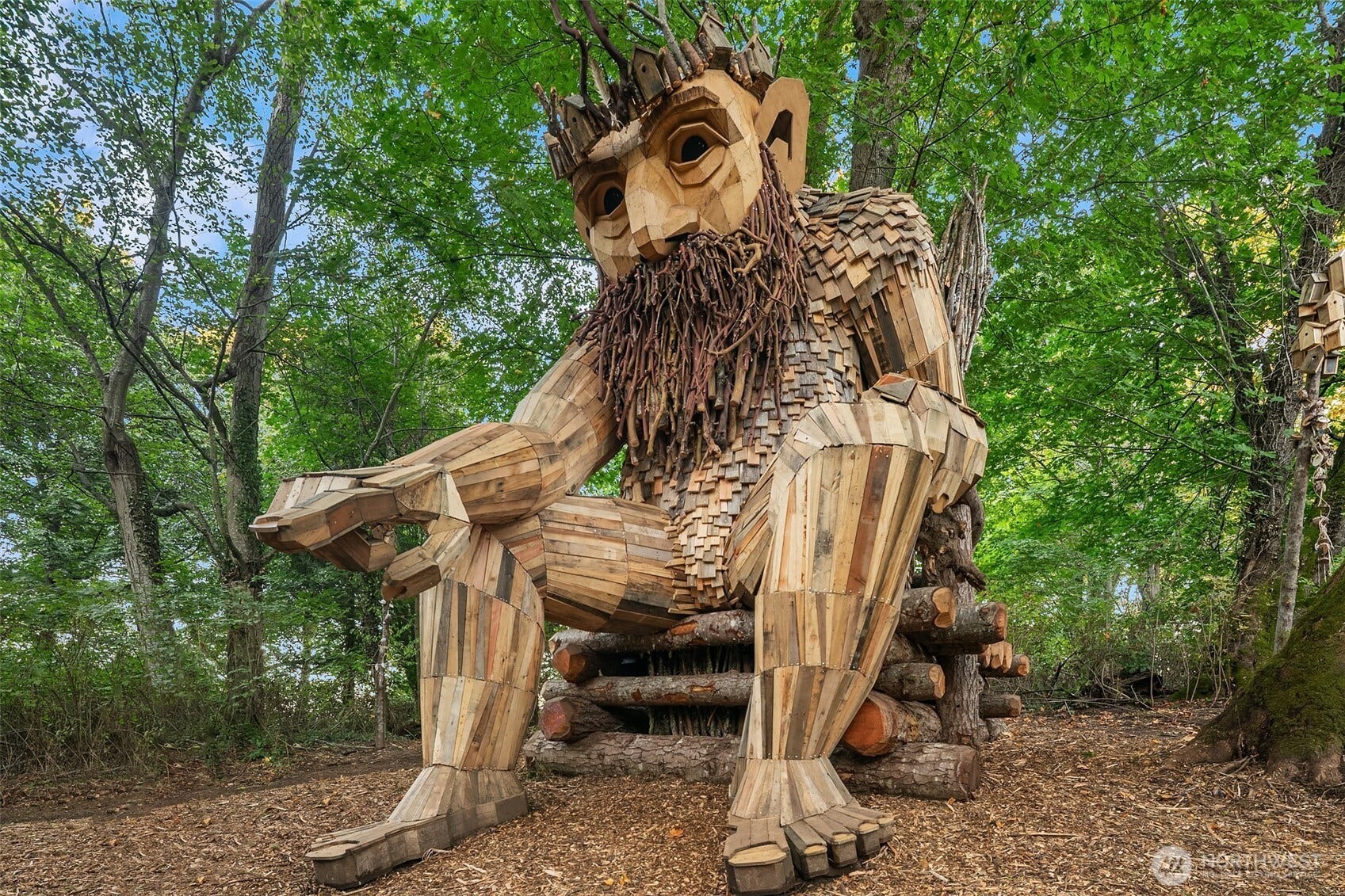 27730 Manzanita Beach Road SW, Vashon, WA 98070 Just down the road, by the Point Robinson Lighthouse, find Oscar the Bird King. A whimsical and fabulous addition to the Vashon community.