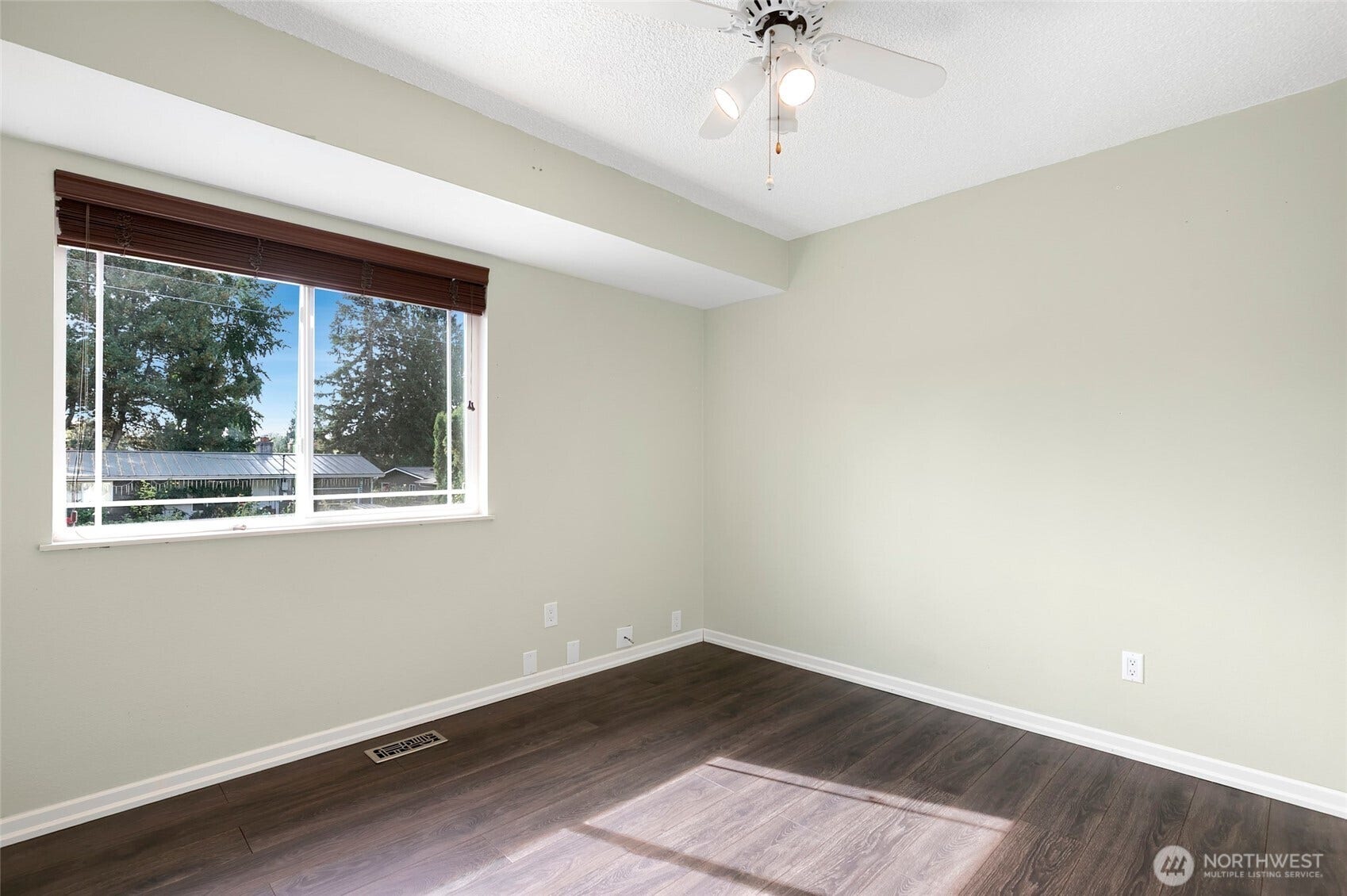 1709 2nd Street NE, Auburn, WA 98002 1709 2nd Street NE, Auburn, WA 98002