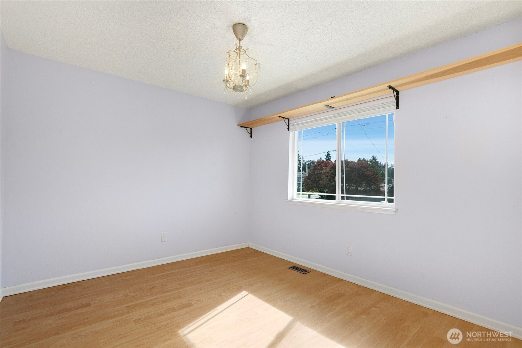 1709 2nd Street NE, Auburn, WA 98002 1709 2nd Street NE, Auburn, WA 98002