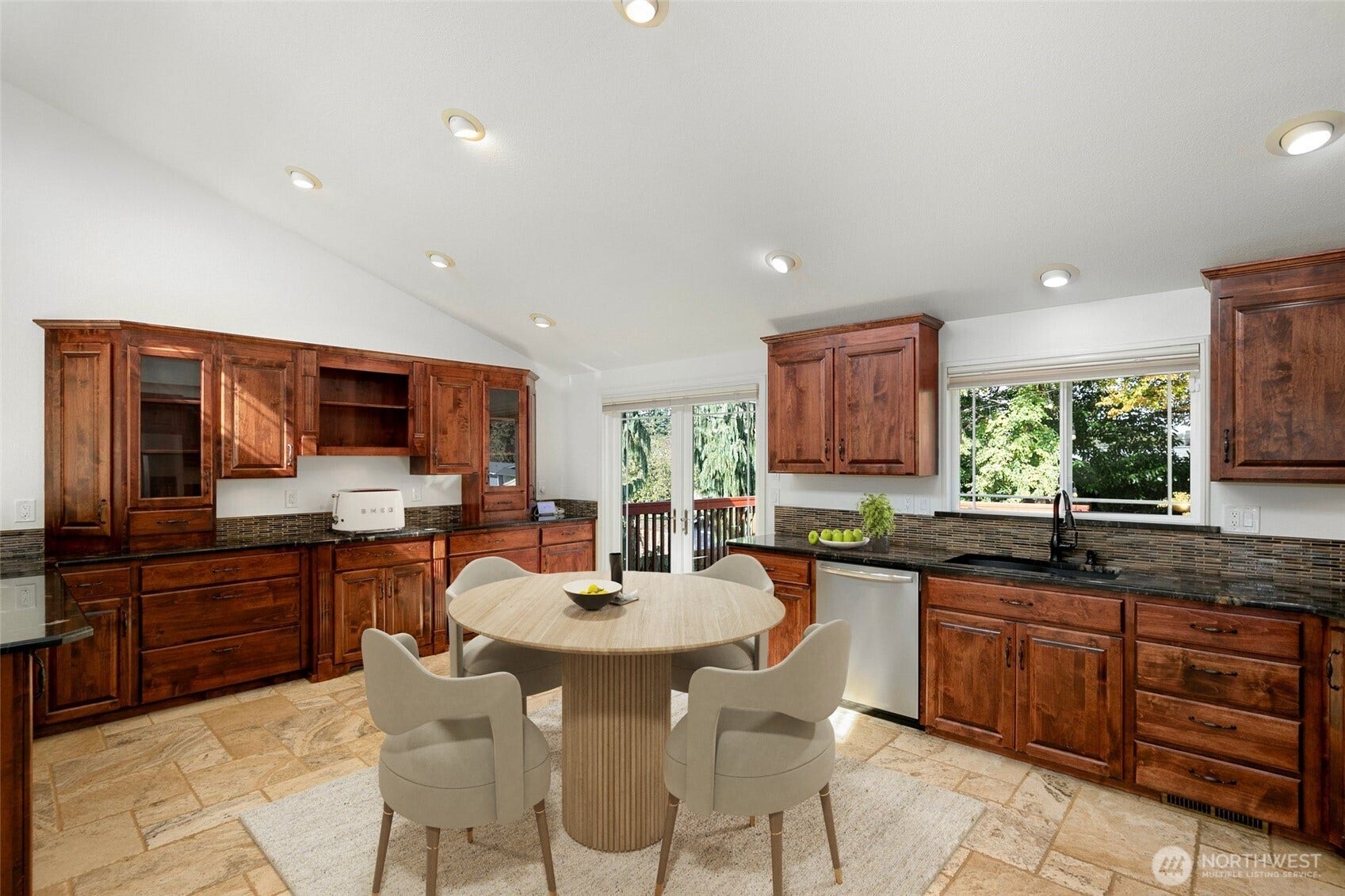 1709 2nd Street NE, Auburn, WA 98002 Virtually Staged