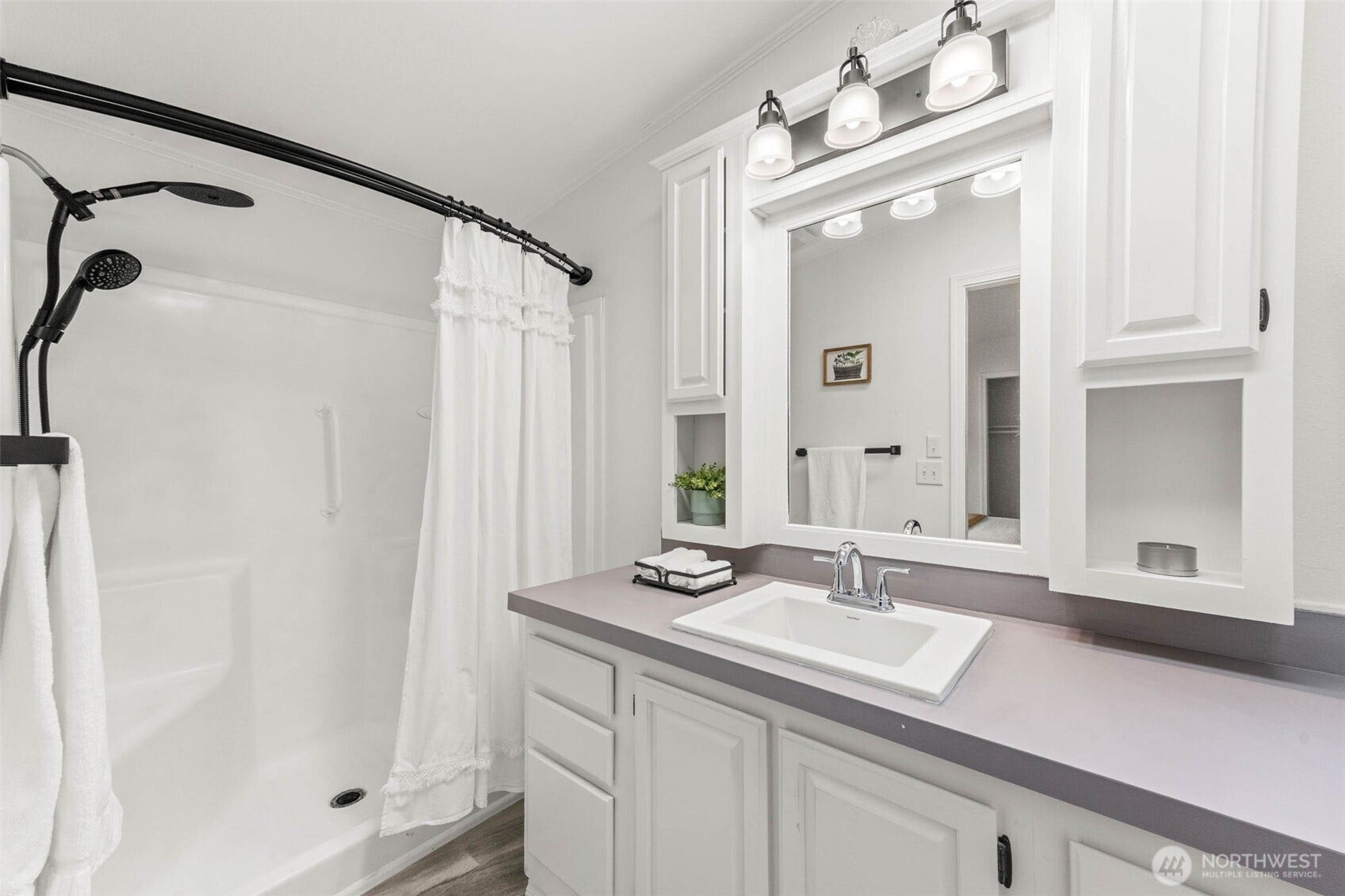 5081 E Gray Sea Eagle Lane SW, Tumwater, WA 98512 Primary ensuite with walk-in shower