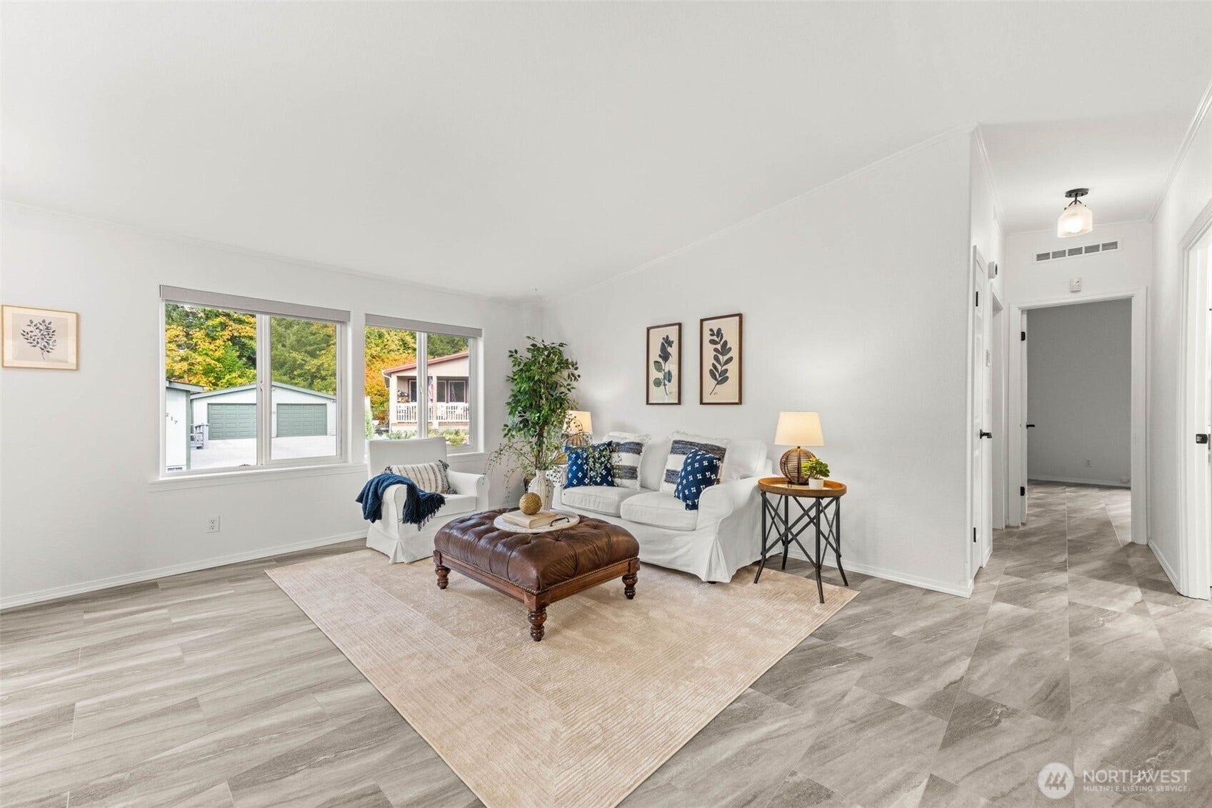 5081 E Gray Sea Eagle Lane SW, Tumwater, WA 98512 Living room