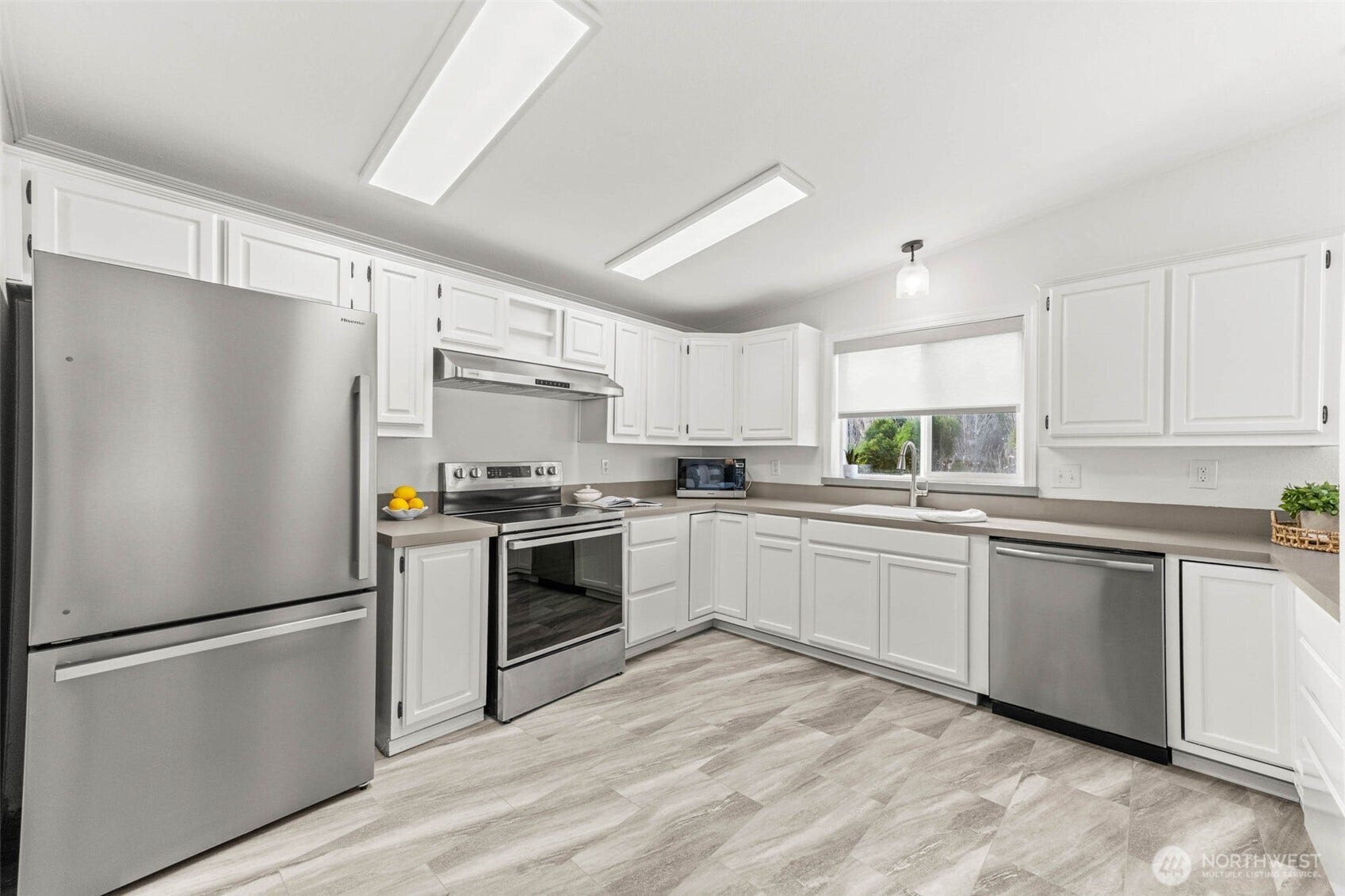5081 E Gray Sea Eagle Lane SW, Tumwater, WA 98512 All new appliances stay!