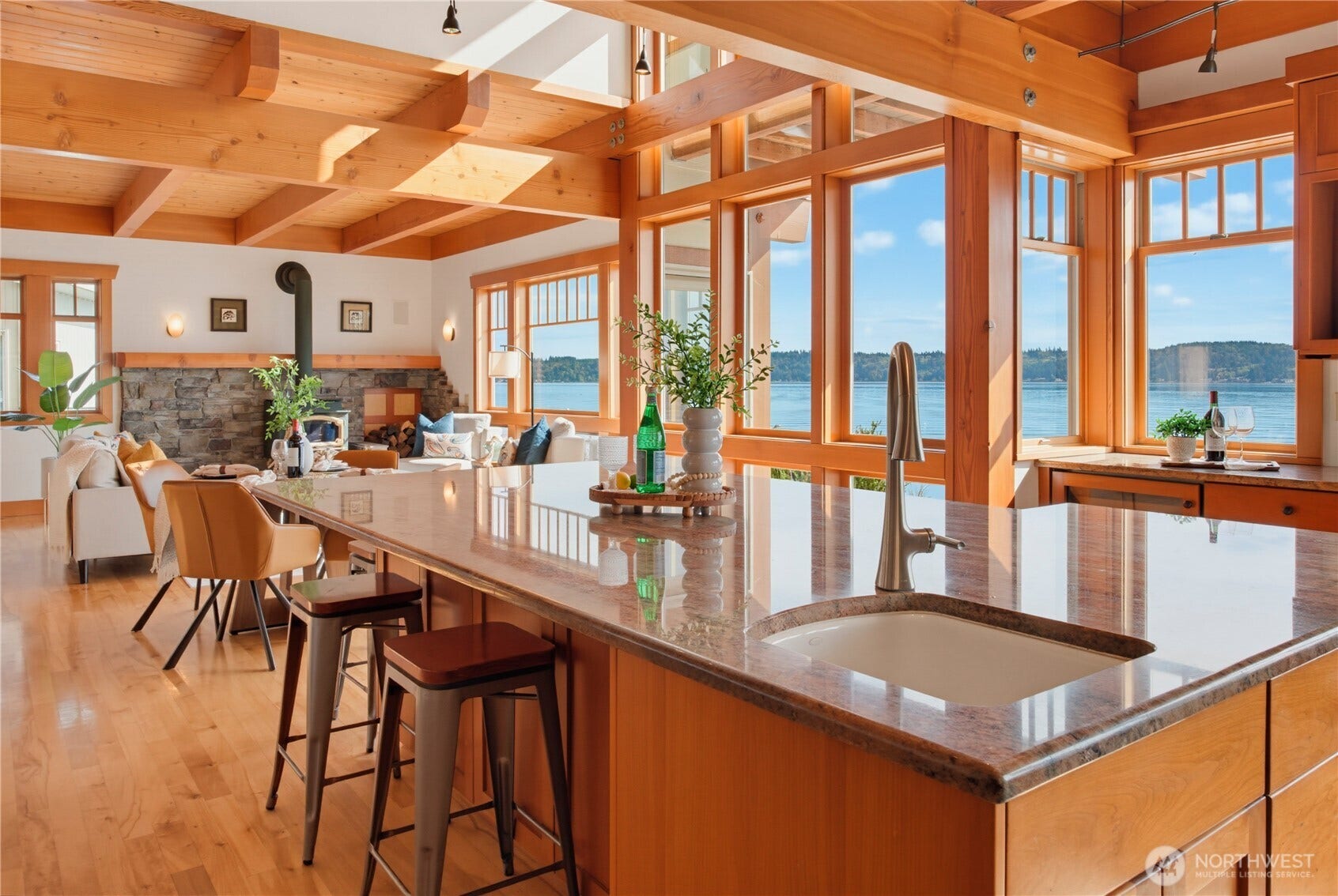 7241 NE North Shore Road, Belfair, WA 98528