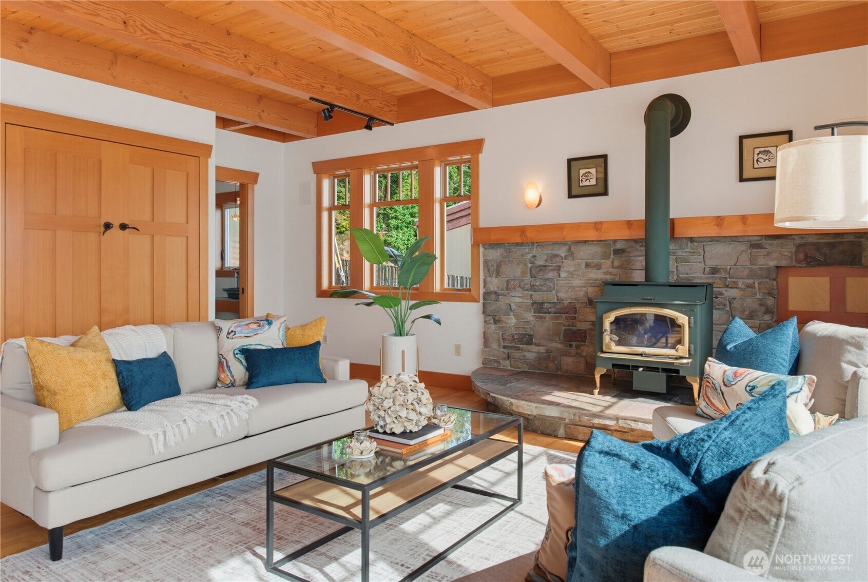 7241 NE North Shore Road, Belfair, WA 98528