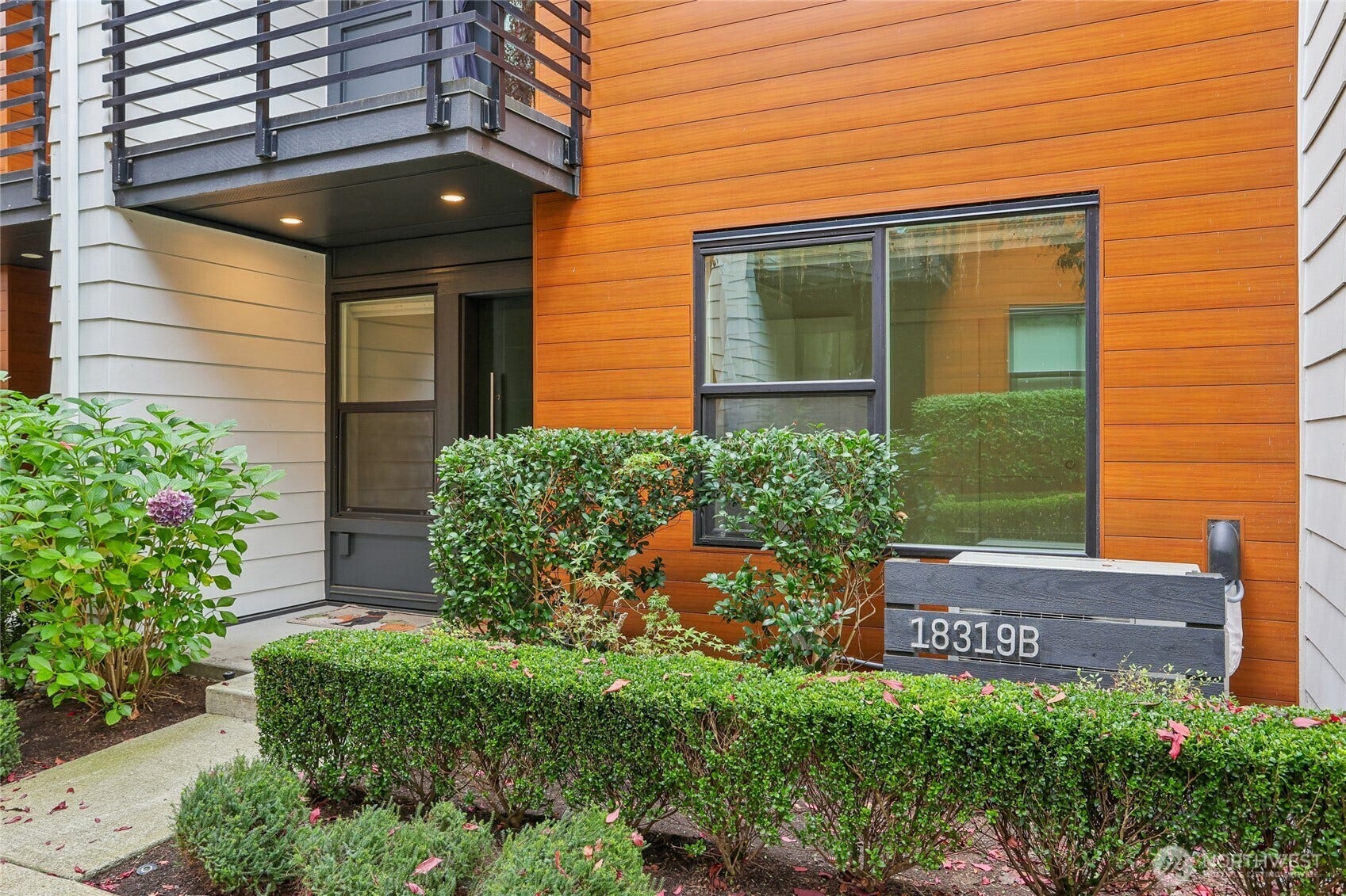 18319 96th Lane NE, #B, Bothell, WA 98011