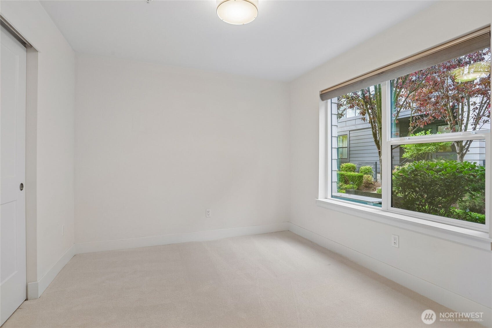 18319 96th Lane NE, #B, Bothell, WA 98011