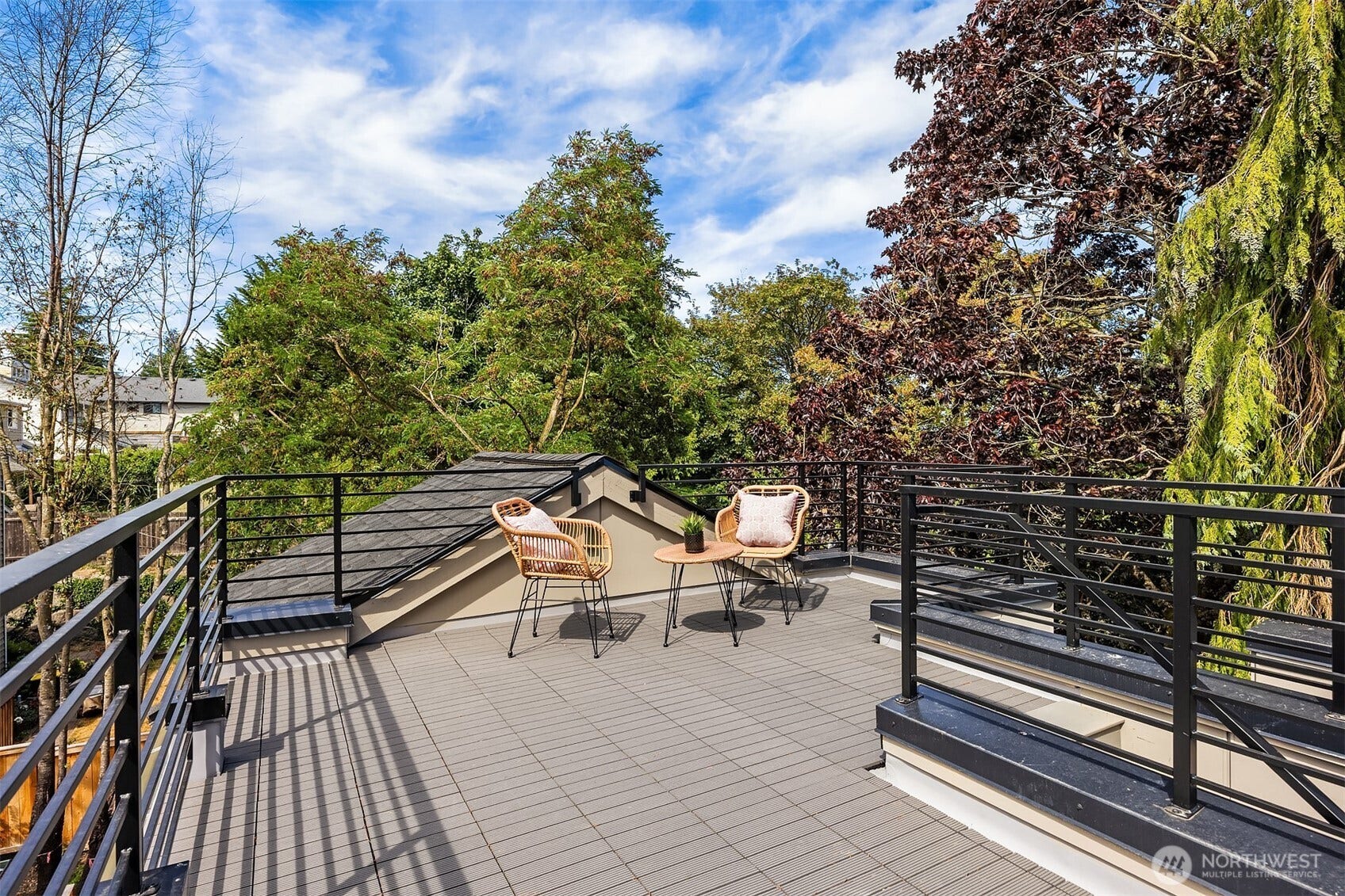 1504 N 100th Street, Seattle, WA 98133 1504 N 100th Street, Seattle, WA 98133
