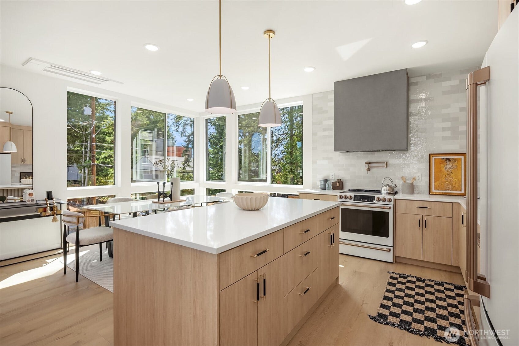 1506 N 100th Street, Seattle, WA 98133 1506 N 100th Street, Seattle, WA 98133
