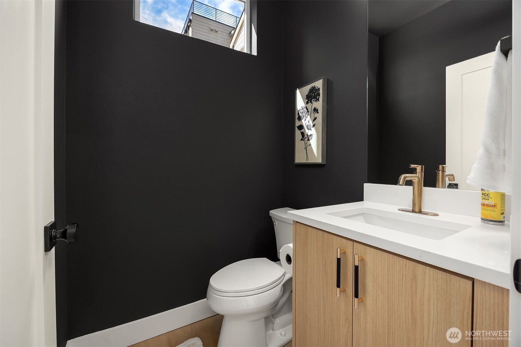 1506 N 100th Street, Seattle, WA 98133 1506 N 100th Street, Seattle, WA 98133