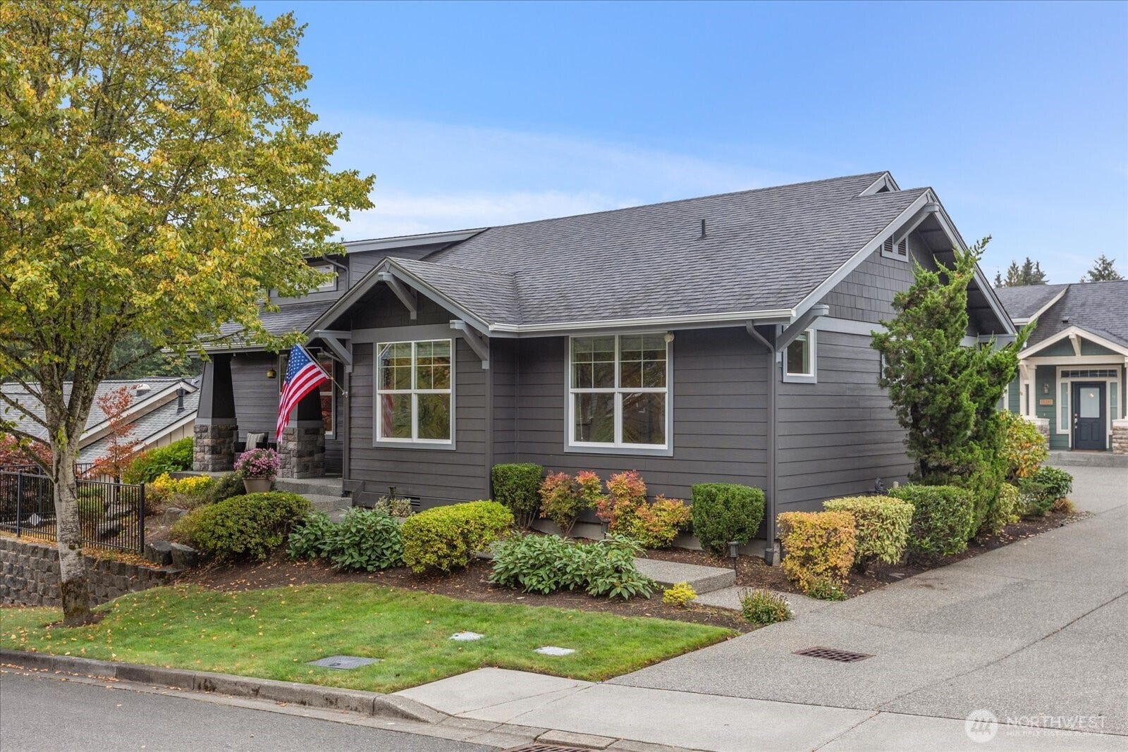13233 239th Way NE, Redmond, WA 98053 13233 239th Way NE, Redmond, WA 98053