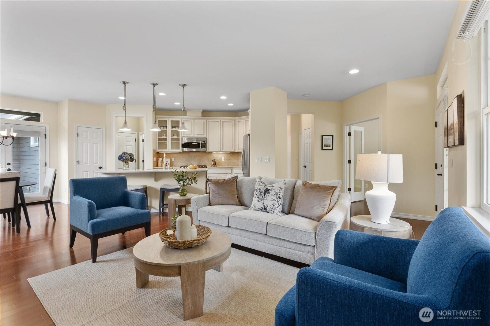 13233 239th Way NE, Redmond, WA 98053 Welcome to Trilogy. This 2 bedroom charmer features a gorgeous great room with space to entertain and also enjoy the solitude if that is your preference.