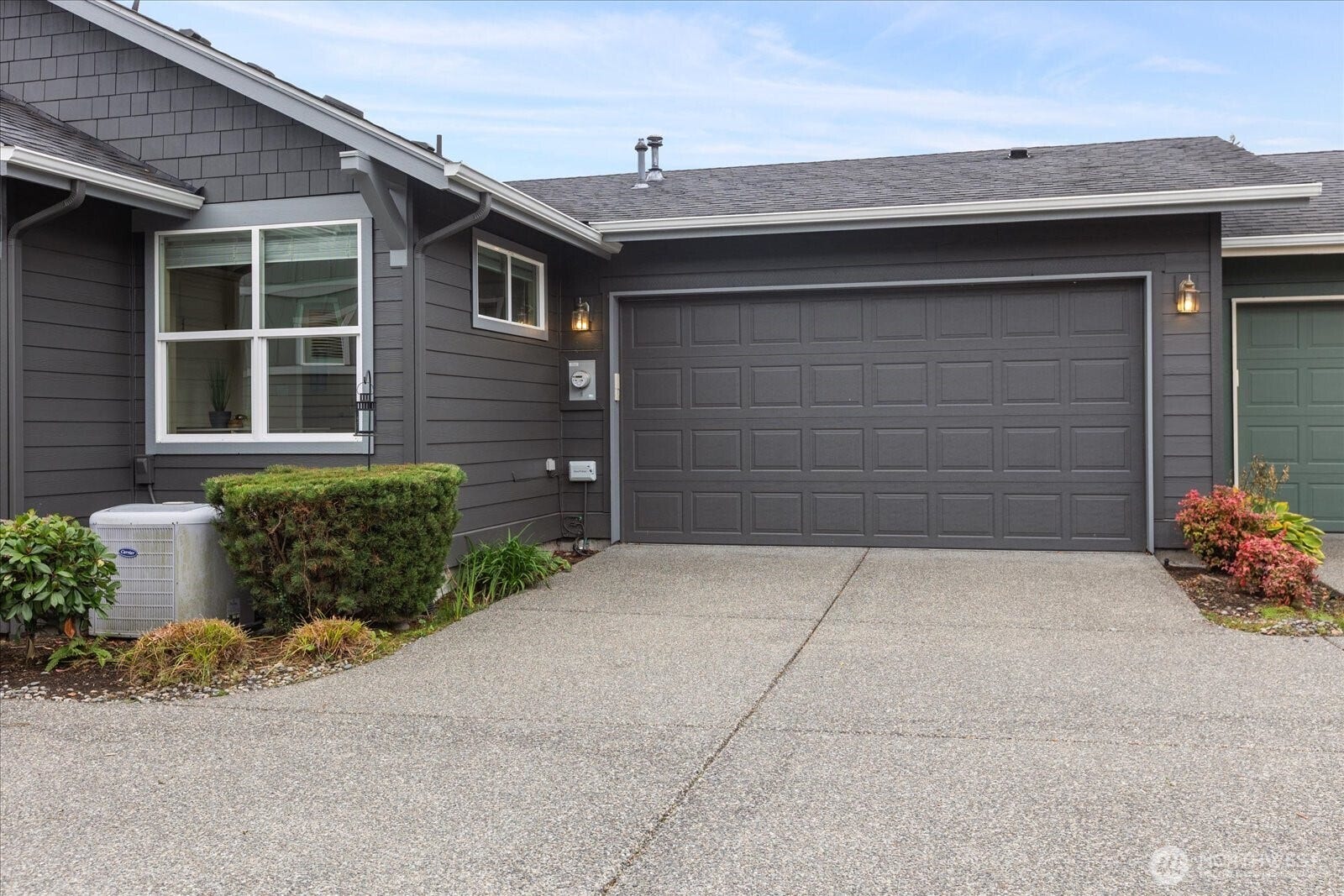 13233 239th Way NE, Redmond, WA 98053 13233 239th Way NE, Redmond, WA 98053