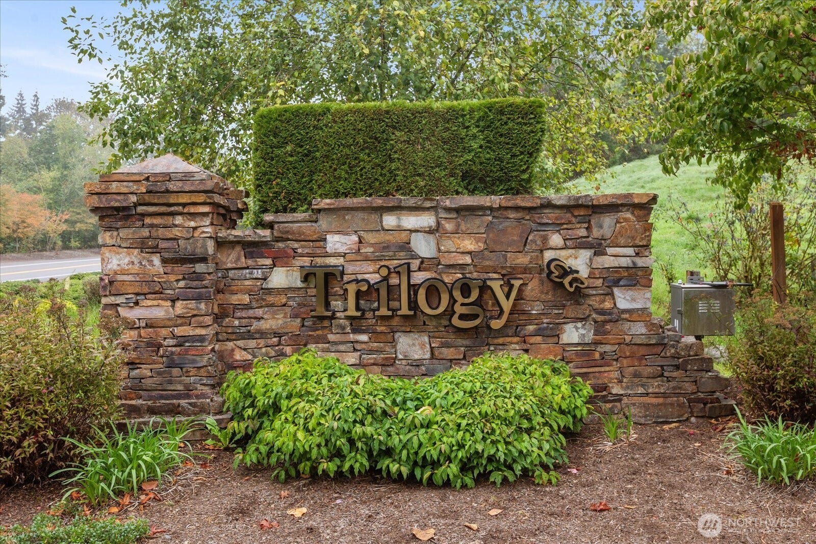 13233 239th Way NE, Redmond, WA 98053 13233 239th Way NE, Redmond, WA 98053