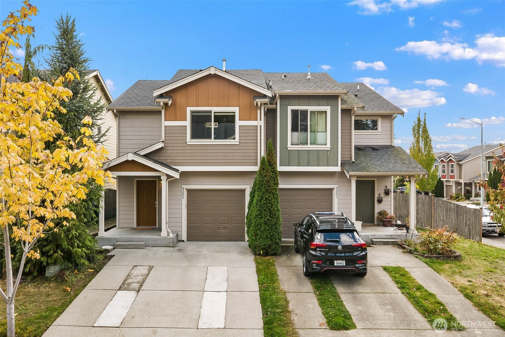 8209 42nd Place NE, Marysville, WA 98270 welcome home!