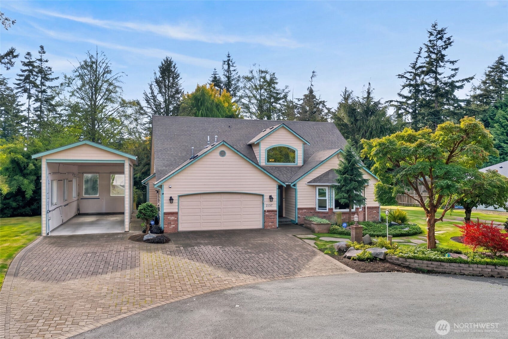 Welcome to 2137 Tilbury Ln!