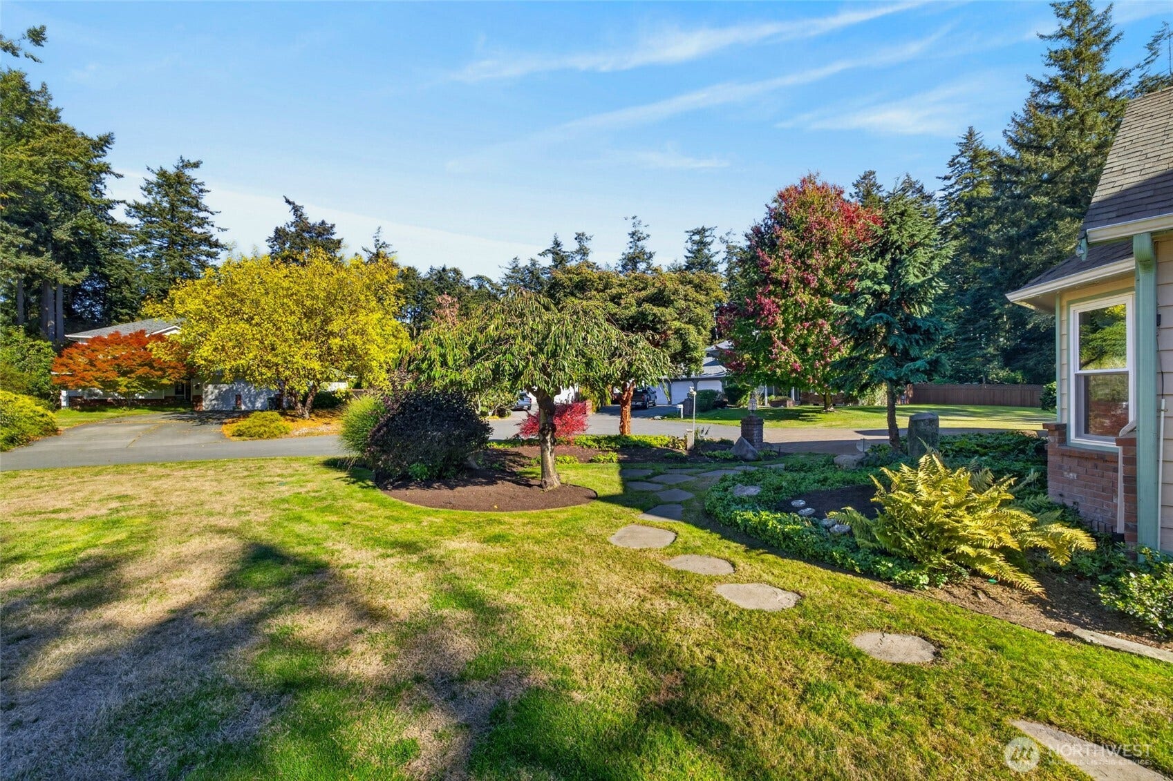 Large size yards on both sides of the home.