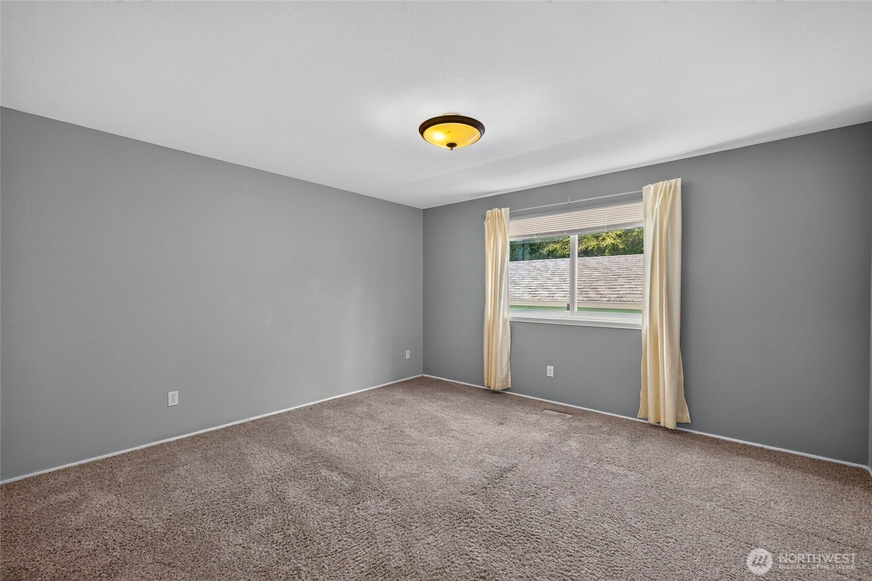 Spacious 3rd bedroom.