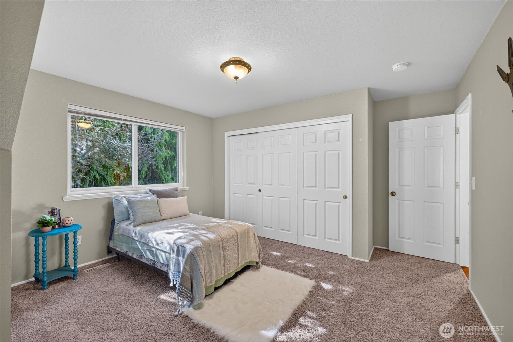 2nd bedroom has room for queen or king bed.