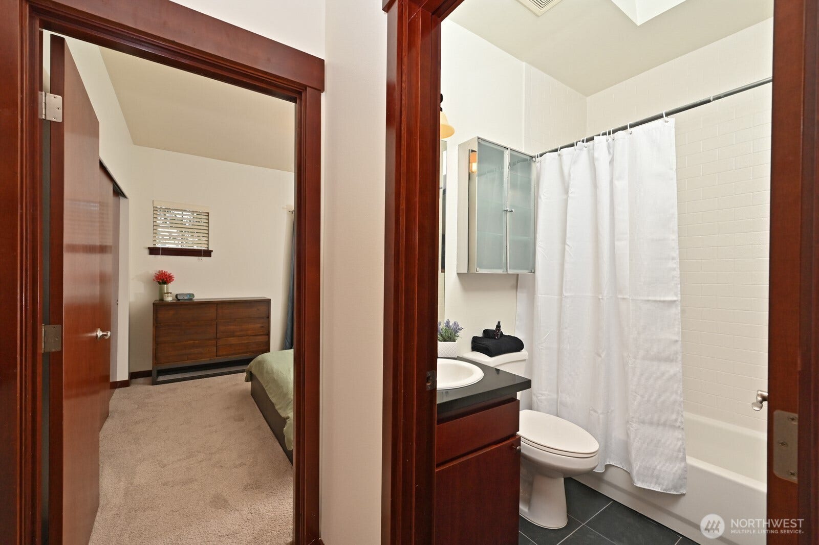 1835 24th Ave, #B, Seattle, WA 98122