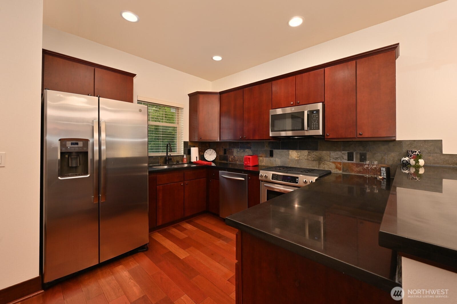 1835 24th Ave, #B, Seattle, WA 98122