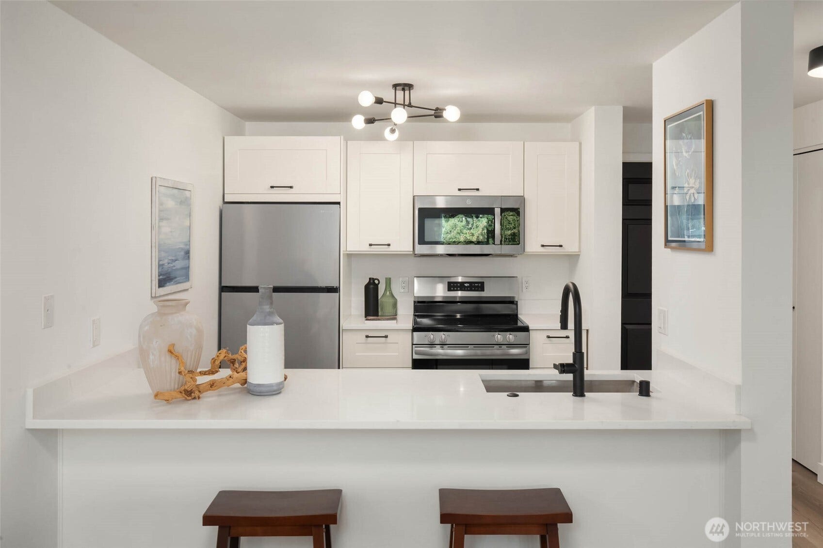 10501 8th Avenue NE, #430, Seattle, WA 98125
