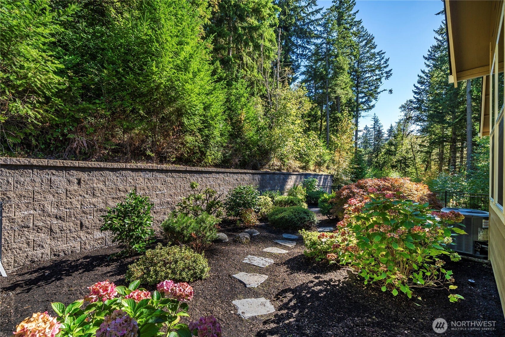 14721 Knoll Park Court E, Bonney Lake, WA 98391 Beautifully landscaped, with low maintenance native plantings to incorporate seemlessly into the surrounding nature.