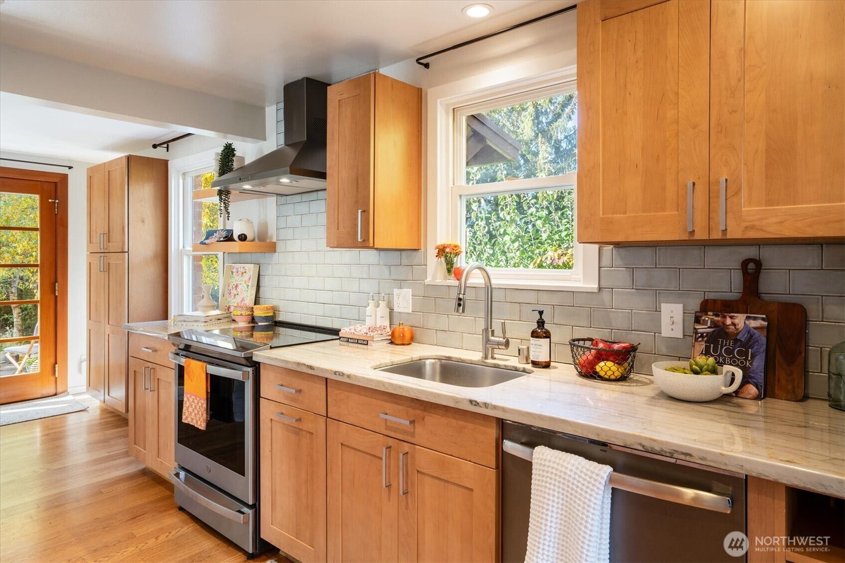 10523 13th Avenue NW, Seattle, WA 98177 The combination of great counters & backsplash with nice appliances is so sought after.