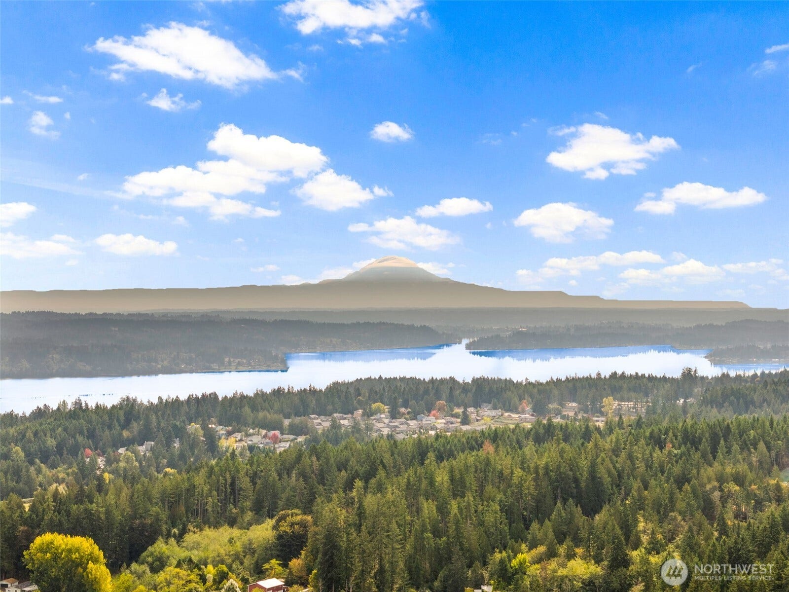 10592 Treasure Drive, Silverdale, WA 98383
