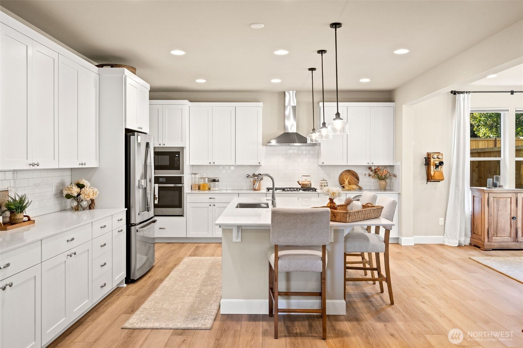 10592 Treasure Drive, Silverdale, WA 98383