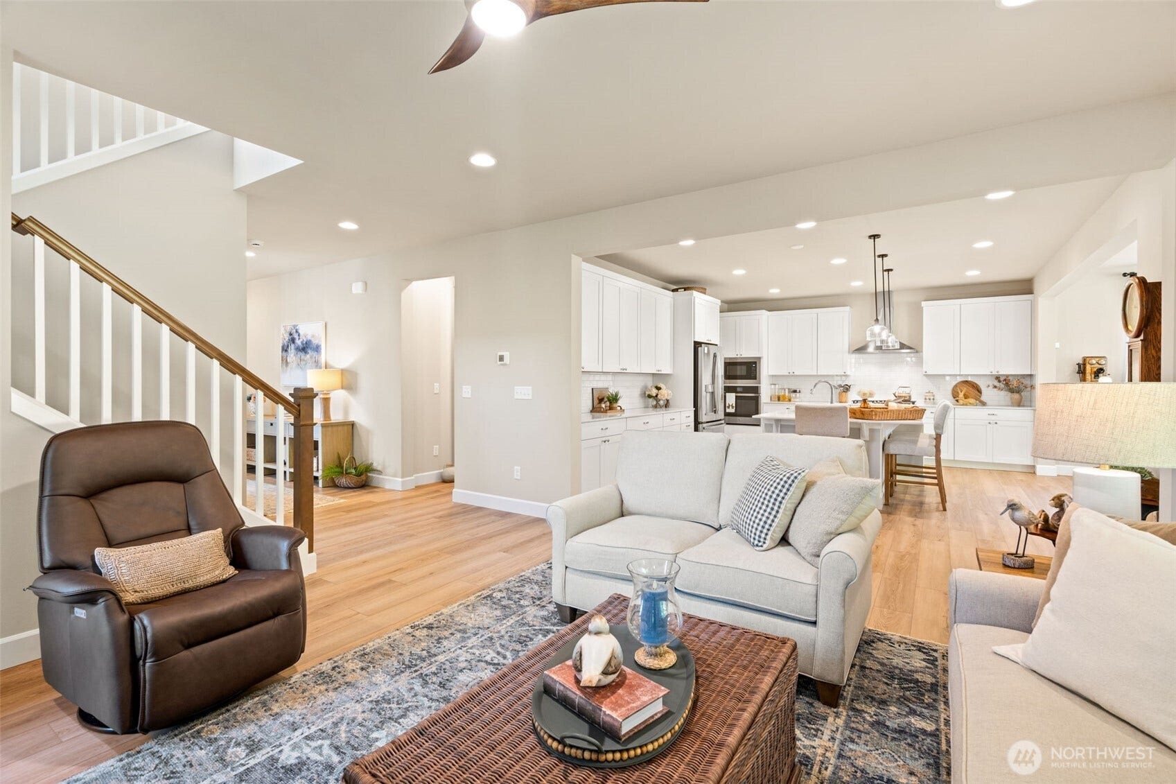 10592 Treasure Drive, Silverdale, WA 98383
