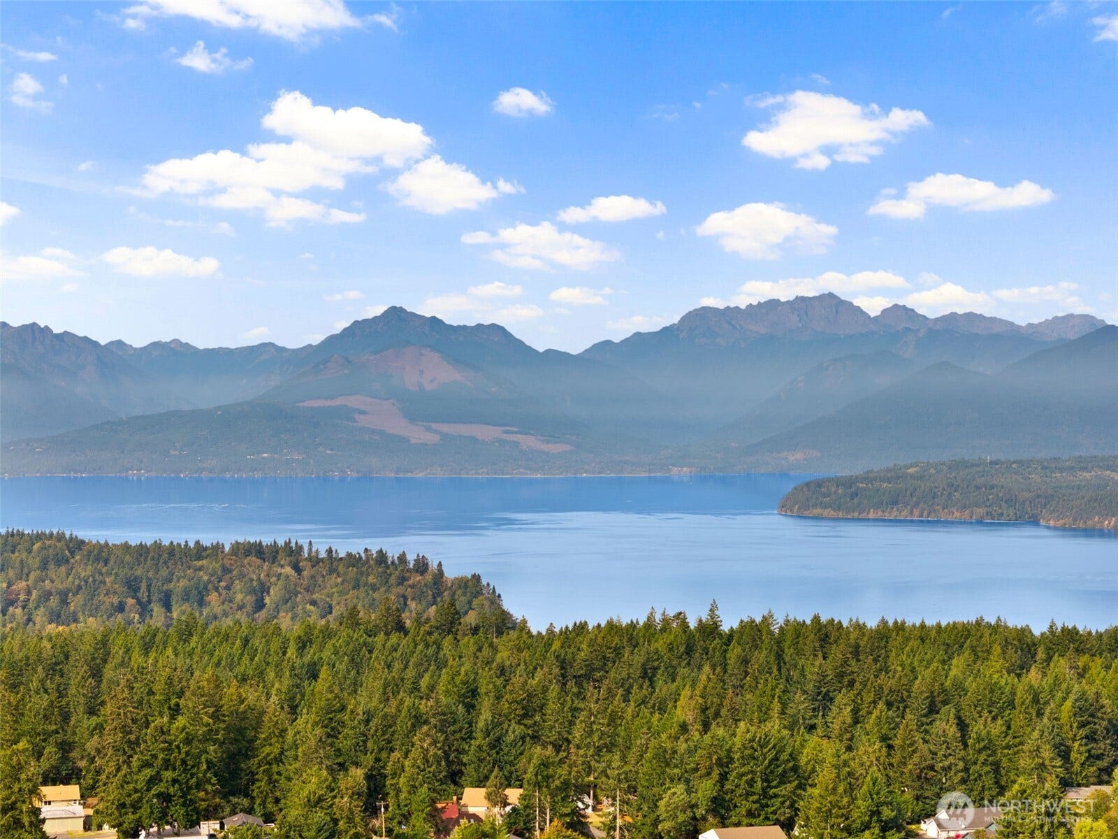10592 Treasure Drive, Silverdale, WA 98383