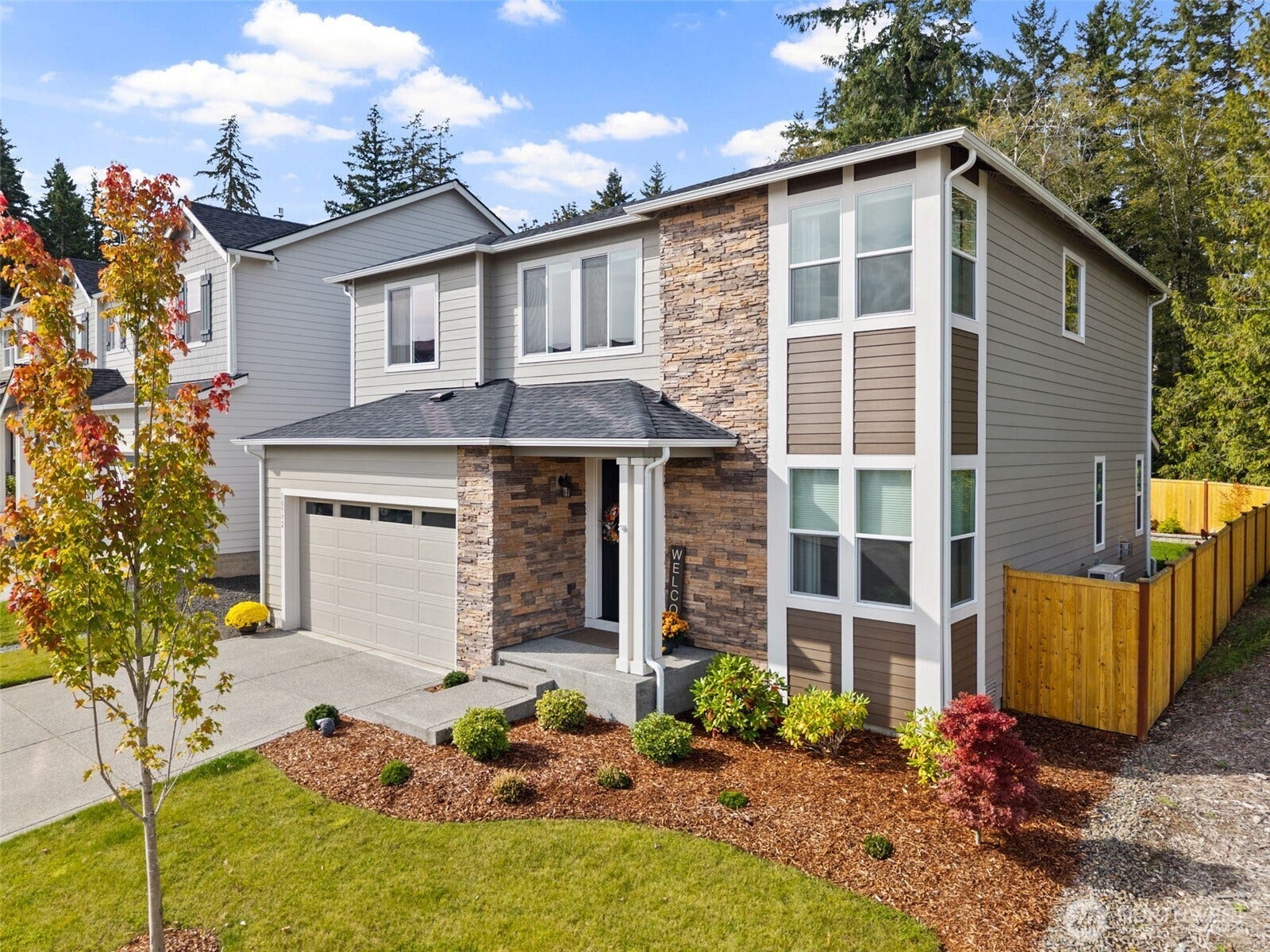 10592 Treasure Drive, Silverdale, WA 98383