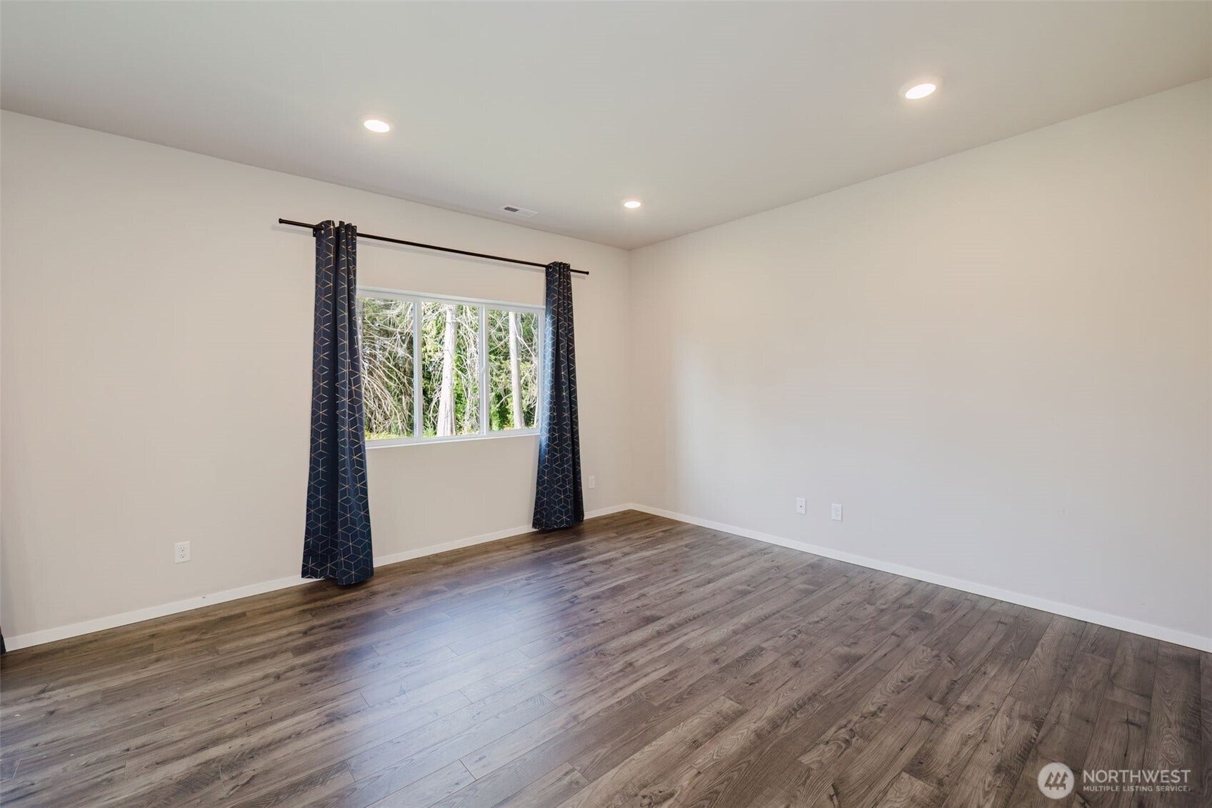 6453 Hornet Circle NE, Bremerton, WA 98311