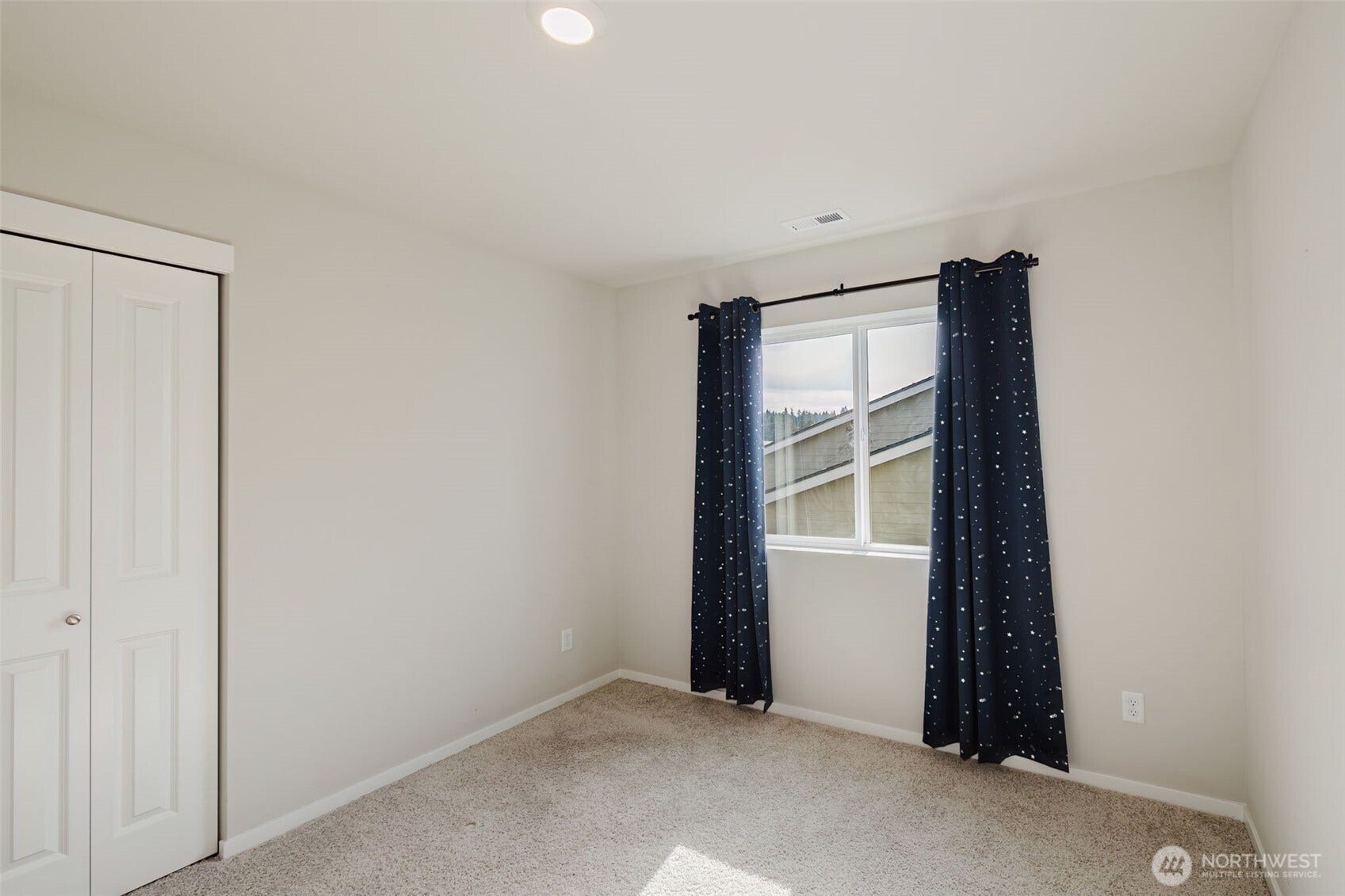 6453 Hornet Circle NE, Bremerton, WA 98311