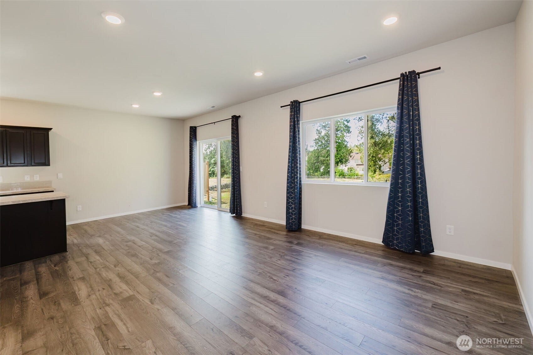 6453 Hornet Circle NE, Bremerton, WA 98311