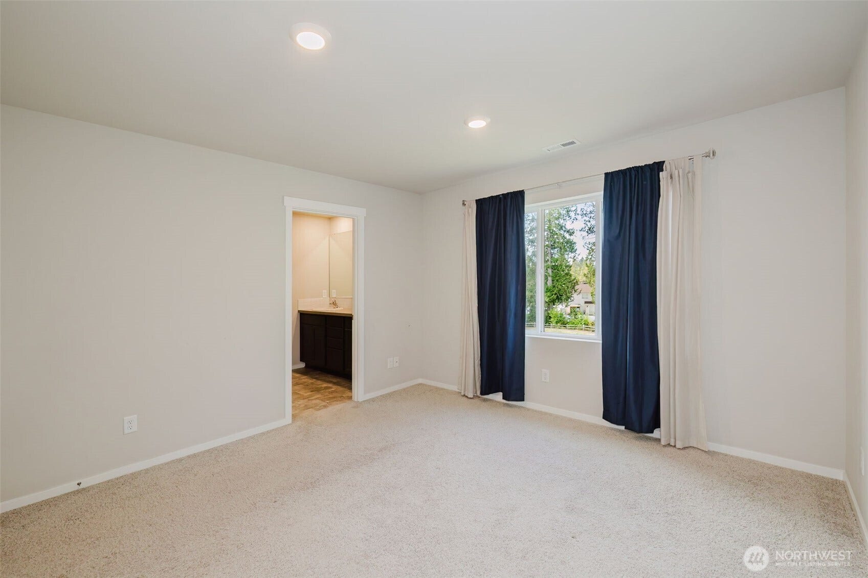 6453 Hornet Circle NE, Bremerton, WA 98311